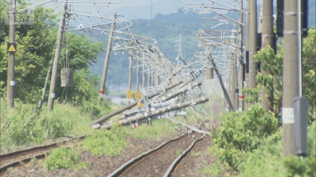 インフラに深刻被害…鉄道　道路も　現地支援に影響は