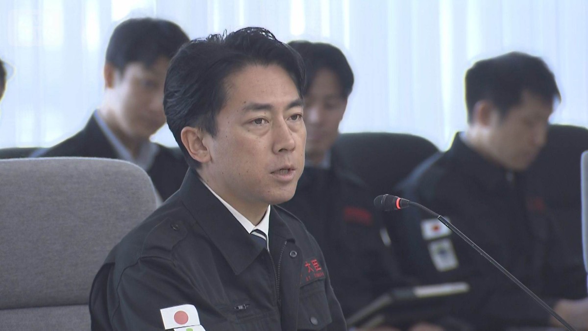 防衛省チャーターのフェリーを八代港へ　入浴食事など支援