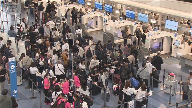 お盆休み期間中　成田空港の利用客数　国際線・国内線合わせ124万人超と予測