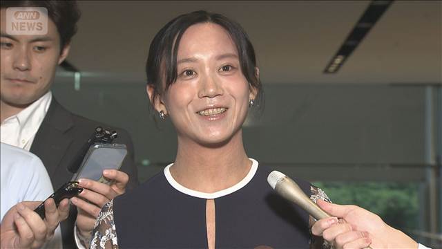 スピードスケート　高木美帆さんに国民栄誉賞授与　記念品は高級包丁10本セット