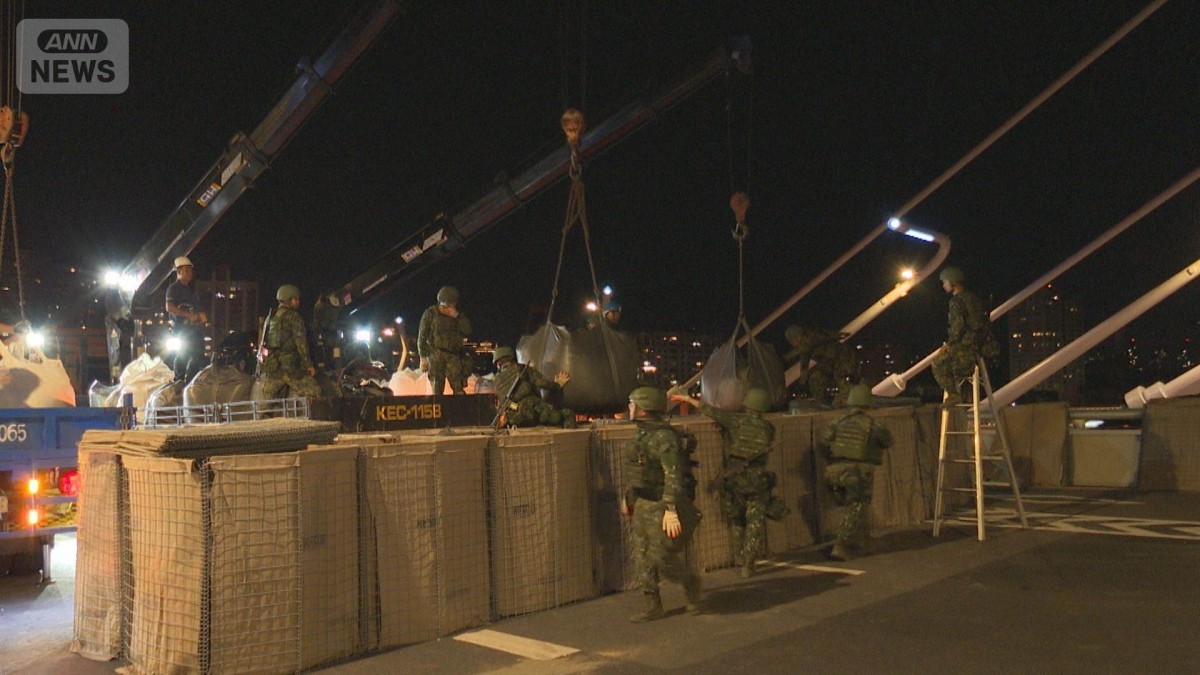 台北中心への攻撃阻止「橋封鎖」訓練 大規模軍事演習で戦車配置　総統も訓練視察