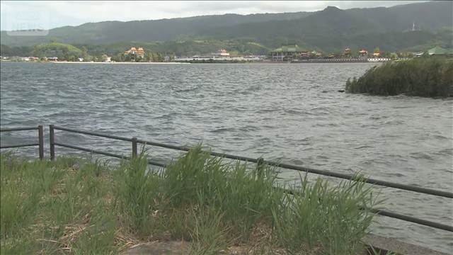 池に浮いている人を救助するも死亡確認 性別・年齢わからず　鳥取