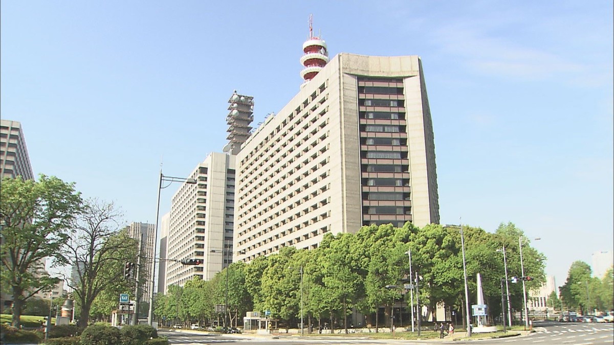 中日ドラゴンズの嶋基宏コーチが自転車と接触事故　50代女性がけが　東京・小金井市