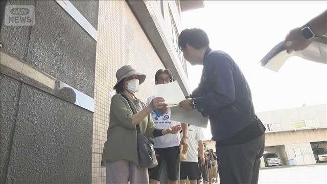 熊本地震から2週間 「罹災証明書」受付に行列　3810人が避難