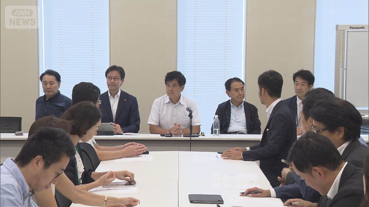 中道落選者が意見交換会「公明先行合流は避けて」
