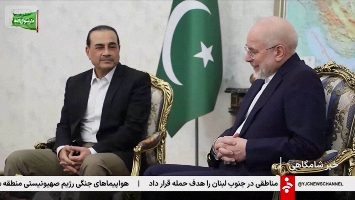 パキスタン軍トップがイラン訪問　米の経済制裁や停滞する交渉に関して高官らと会談
