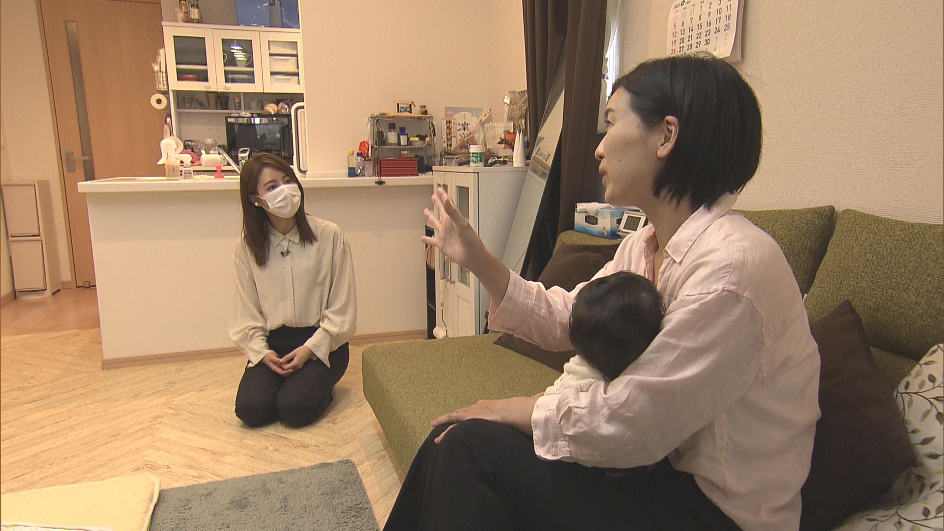 「母乳バンク」のドナーとなった女性。知人が低体重の赤ちゃんを出産したことをきっかけに、自らの母乳を提供することを決めたという。