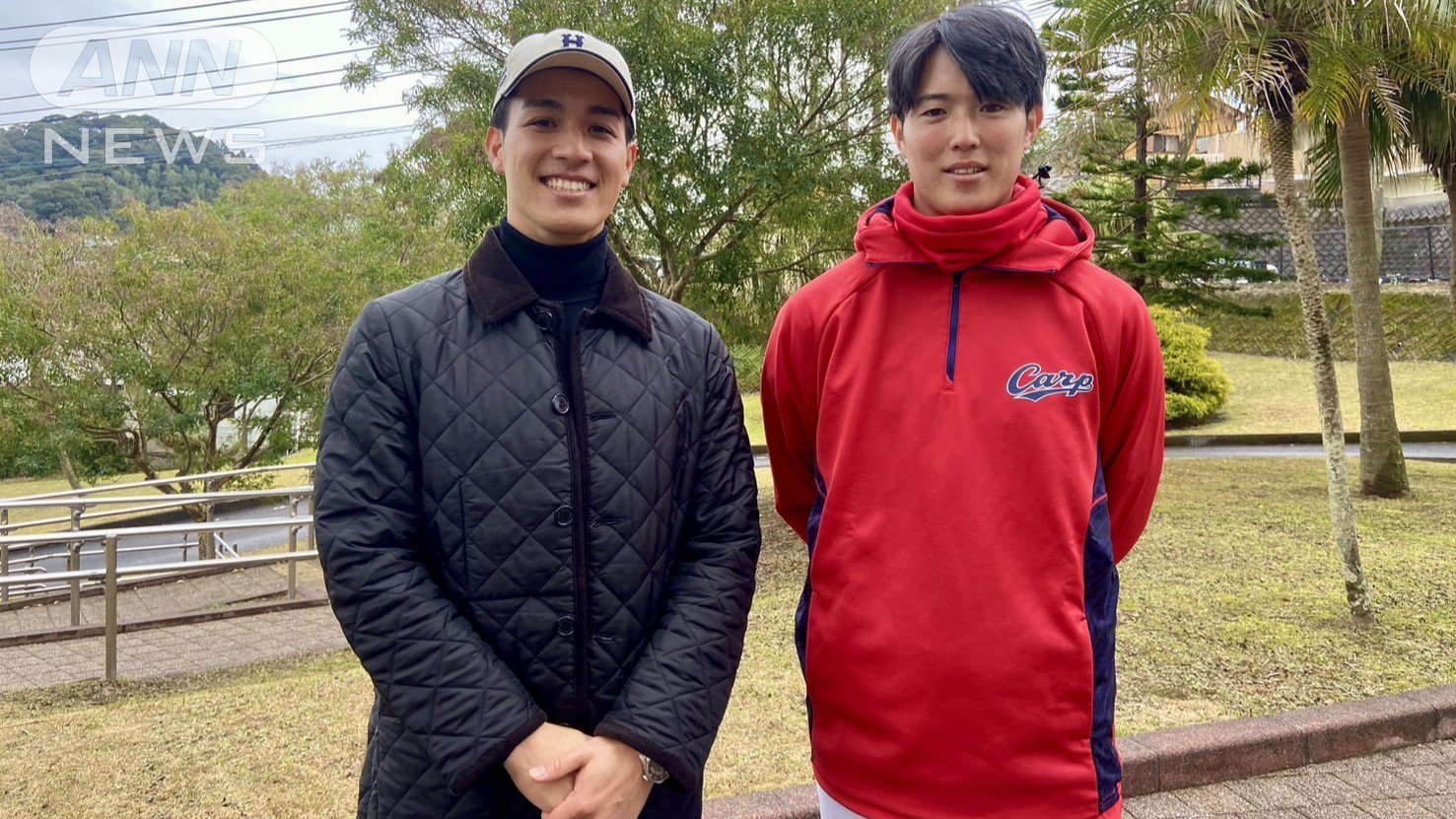 森下投手（右）と武隈アナウンサー（左）