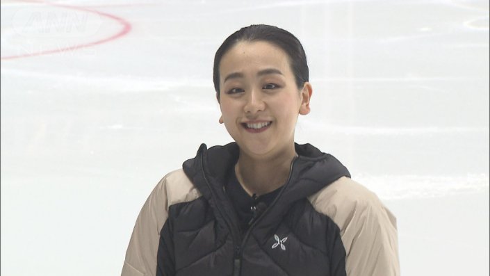 スケート教室を前に子どもたちを眺める浅田さん