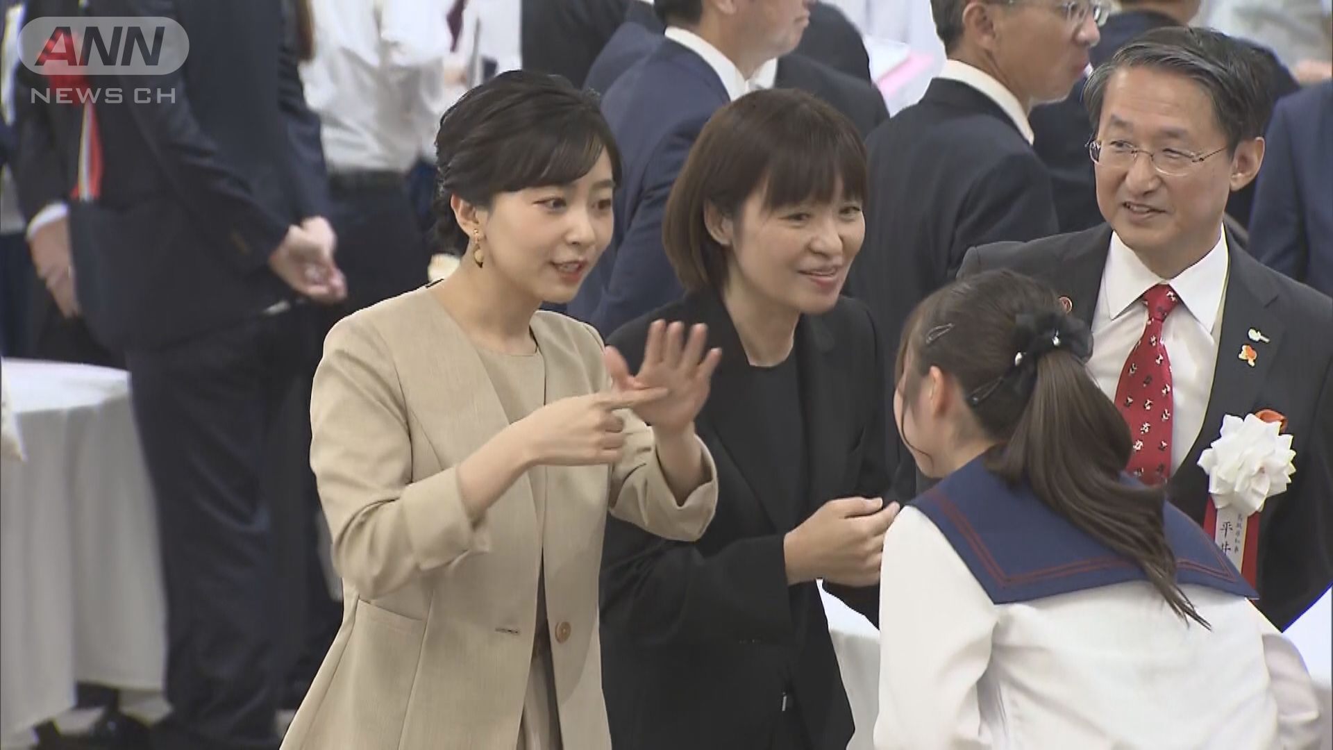 高校生手話パフォーマンス甲子園出場者と懇談