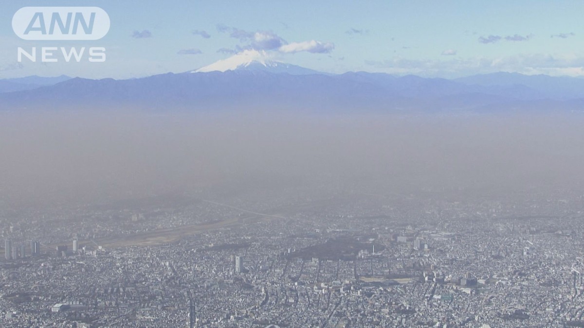 上空から捉えた関東の土埃　全国的に強風吹き荒れる　来週は再び寒波で大雪か