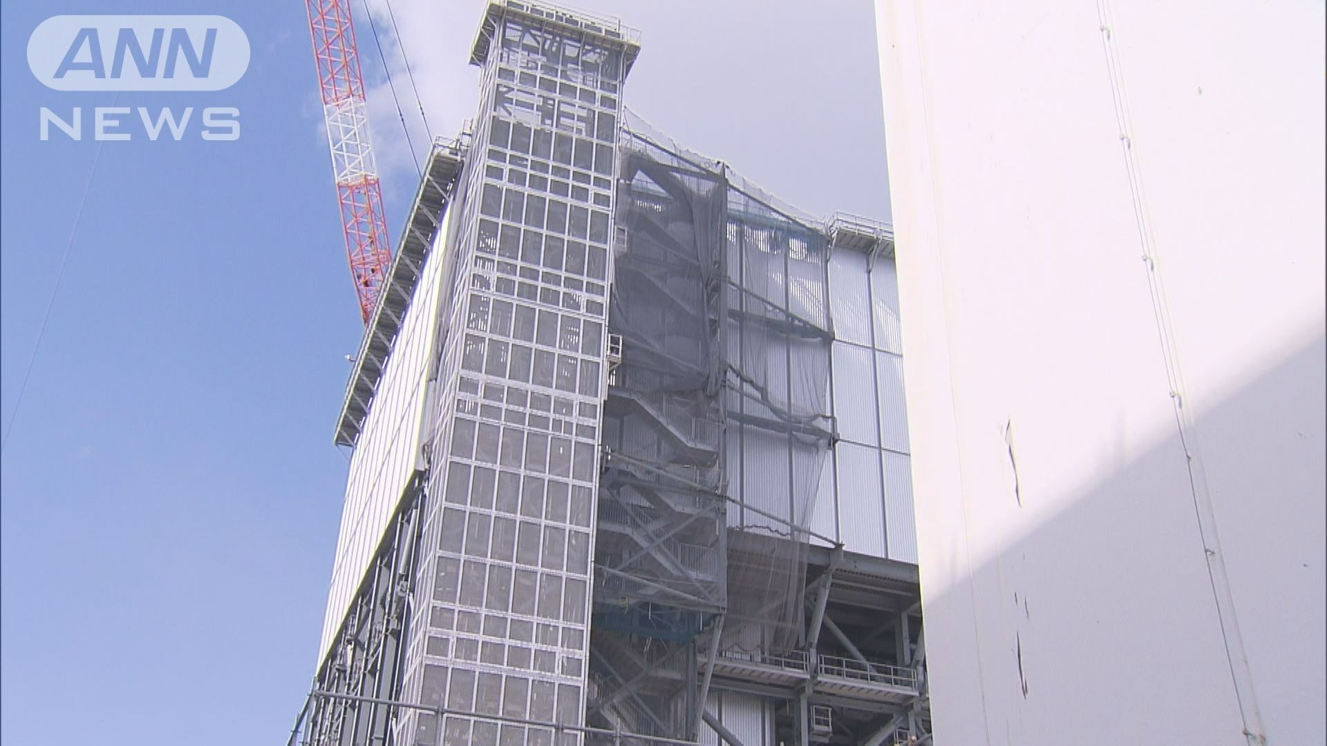 福島第一原発2号機の側面