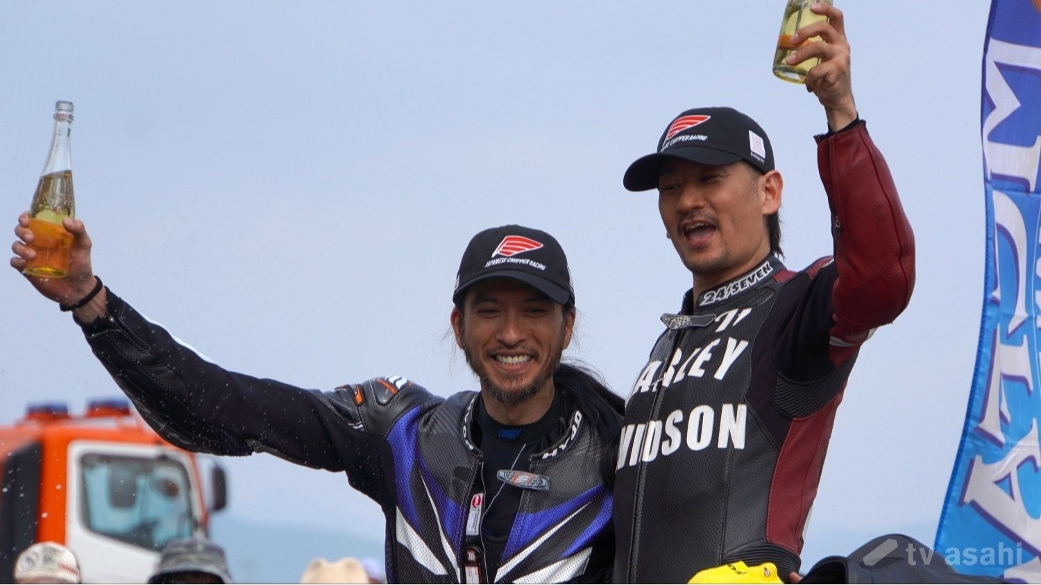 ZUBAZ ストライプ柄スポーツパンツ Sサイズ　俺の家の話　長瀬智也 ZUBAZ ストライプ柄スポーツパンツ Sサイズ 俺の家の話 長瀬智也
