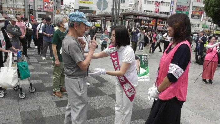選挙中は有権者と向き合う場面が多い