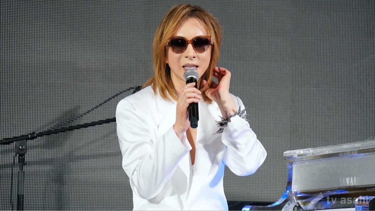 YOSHIKI、昨年10月に首の手術…「親指と人さし指はしびれっぱなしです」