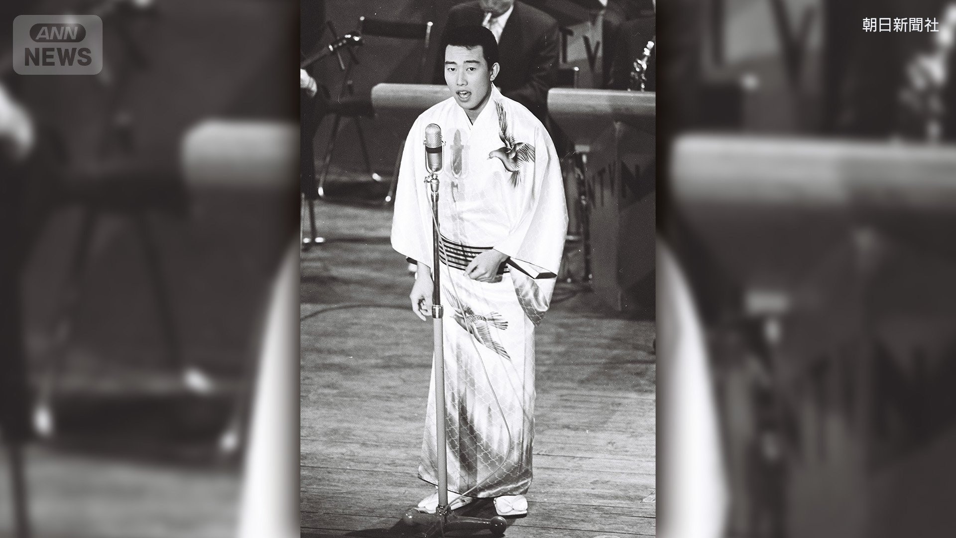 １９６５年　ＴＶ番組「そっくりショー」　われこそは橋幸夫、本人映像