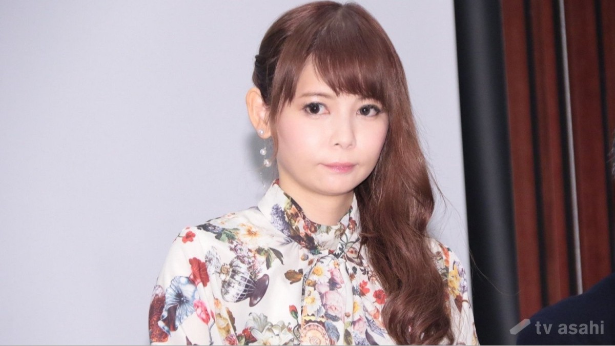 中川翔子「ひざを寝違えました」妊娠34週に突入し出産間近