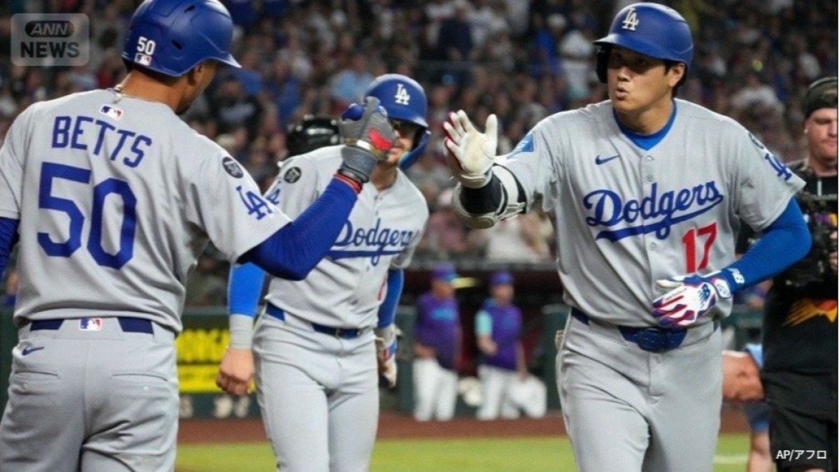 大谷翔平、キャリアハイに並ぶ54号2ランで山本由伸を援護　シュワバーを2本差追走　地区優勝決める1発となるか