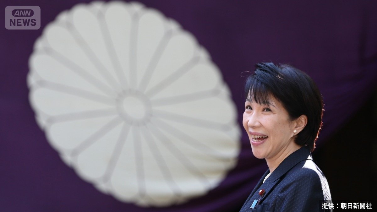 2014年10月、靖国神社に参拝した高市早苗総務大臣（提供：朝日新聞社）