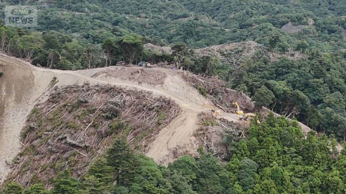 千葉・鴨川市のメガソーラー予定地に伐採木散乱…災害の懸念も　県が行政指導58回