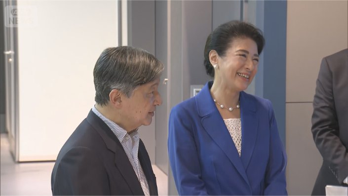 歓談する様子も