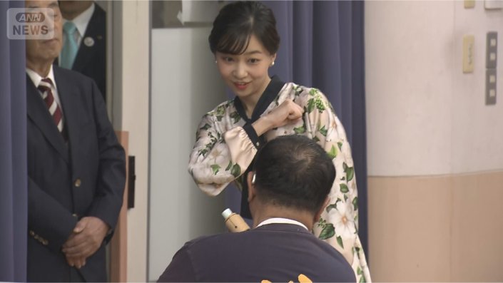 手話を使ってコミュニケーション