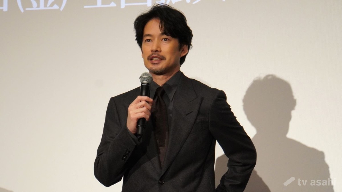 竹野内豊、珍しいじょう舌ぶりをツッコまれ「ちょっと…汗かいています」とタジタジ