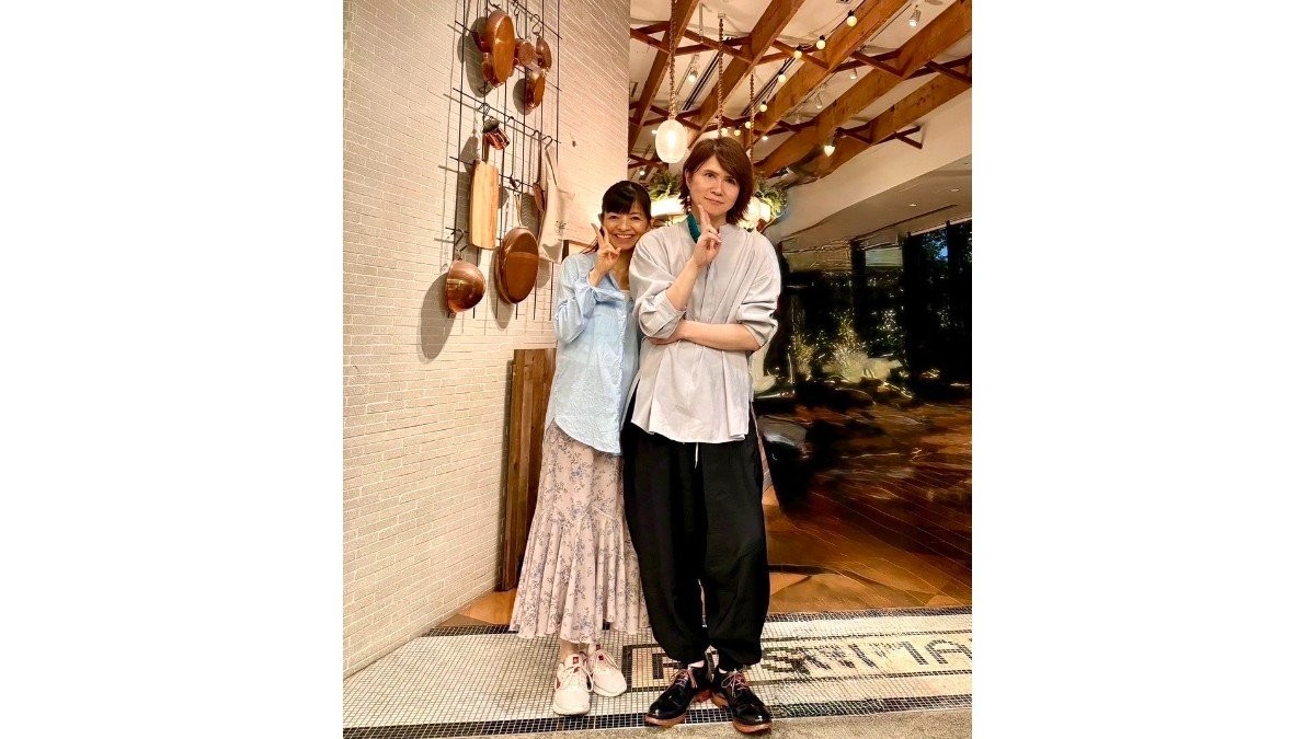 作詞・作曲家のTAKESHIと料理研究家でタレントの園山真希絵が結婚報告