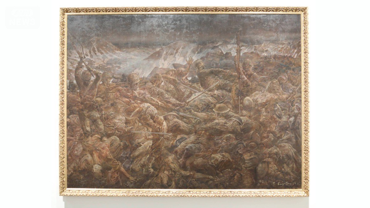 《アッツ島玉砕》(1943年)油彩・キャンバス、193.5×259.5cm 藤田嗣治作、東京国立近代美術館(無期限貸与)?Foundation Foujita/ADAGP, Paris & JASPAR, Tokyo, 2025 C5208