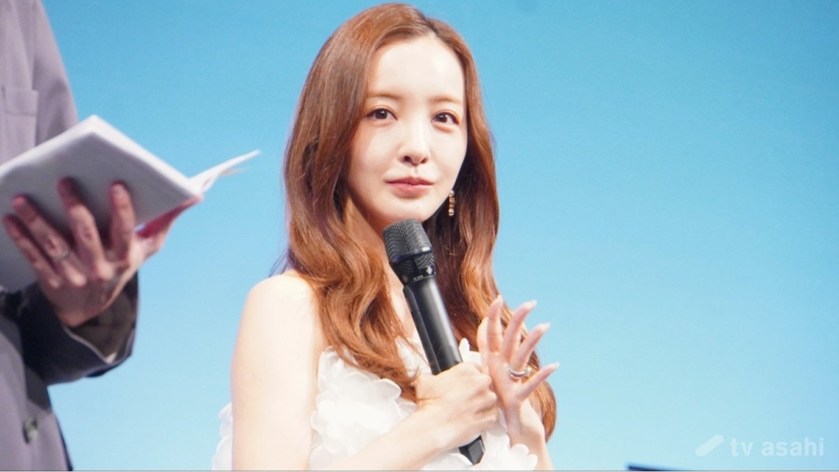 板野友美、“美容習慣「神7」”明かし「自分の心に素直でいることが一番大事」