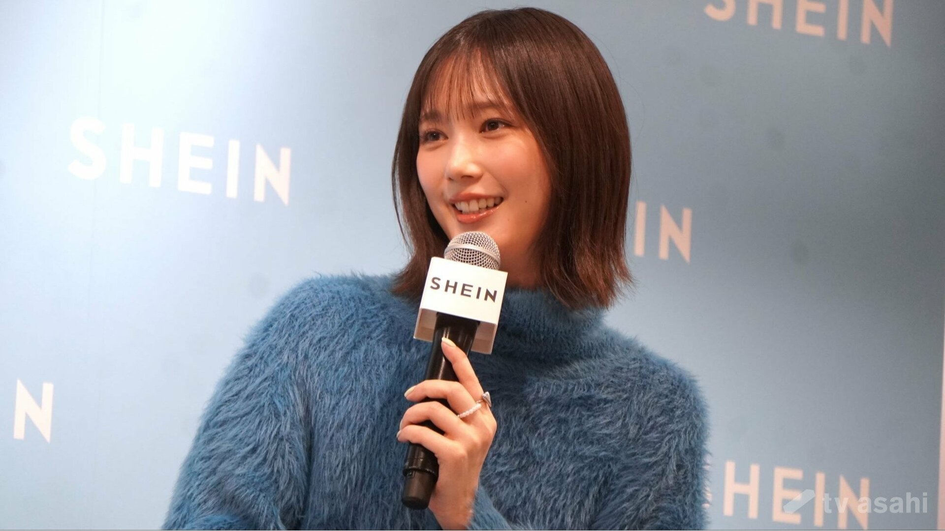 本田翼、冬の始まりにワクワク「みかんの季節にはこたつを出す」