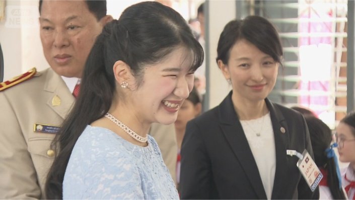 日本語の授業を視察