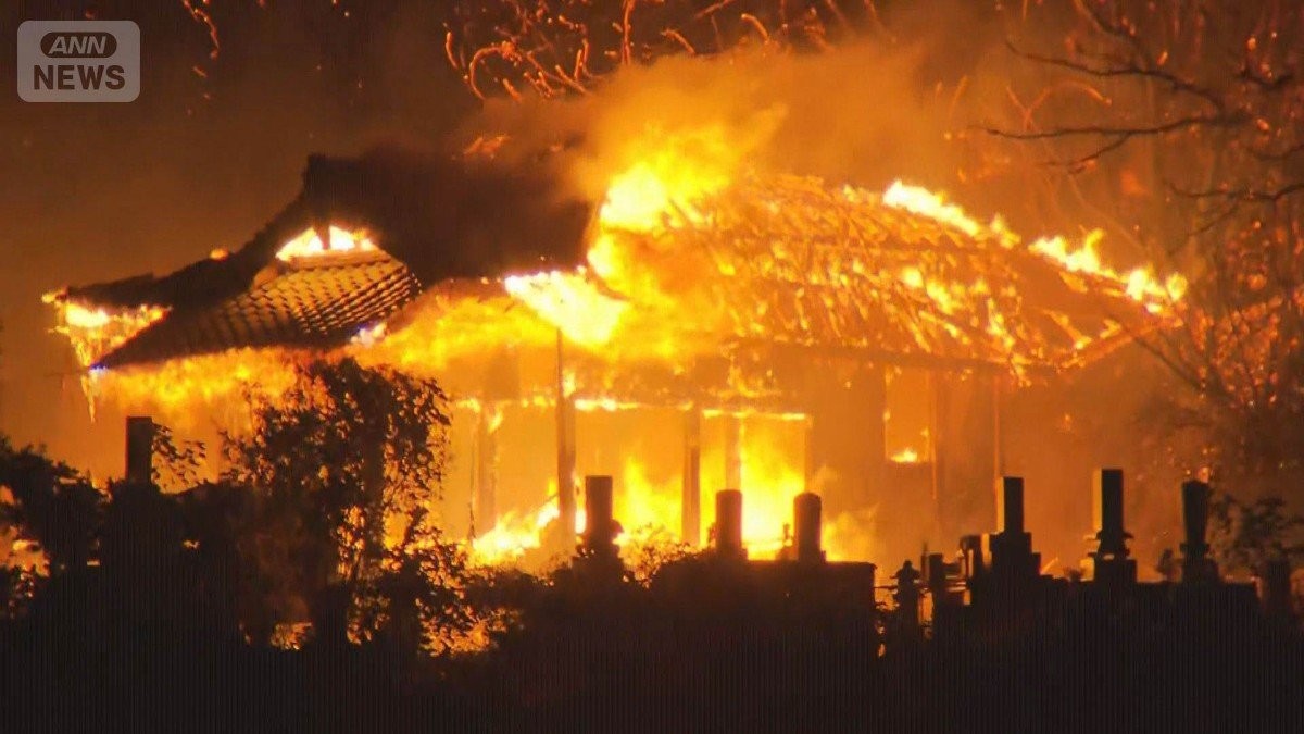 一夜明けても鎮圧至らず…170棟以上が延焼 大分・大規模火災で1人死亡