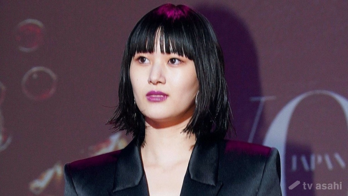 “笑わない男”の妻・稲垣貴子、資格取得を報告