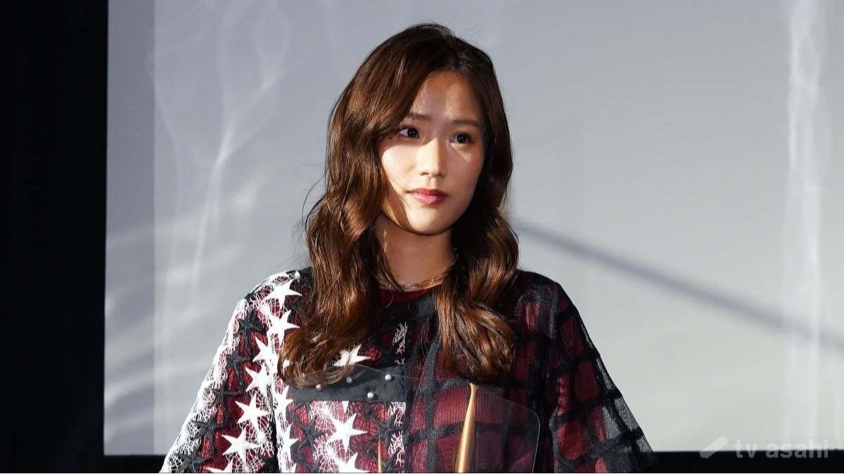 カメ止めヒロインが一般男性と結婚!「どんな時も私の味方でいてくれる心優しい方」