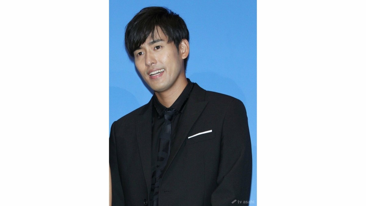 歌手・Kが体調不良でライブ当日に延期を発表、妻はタレントの関根麻里