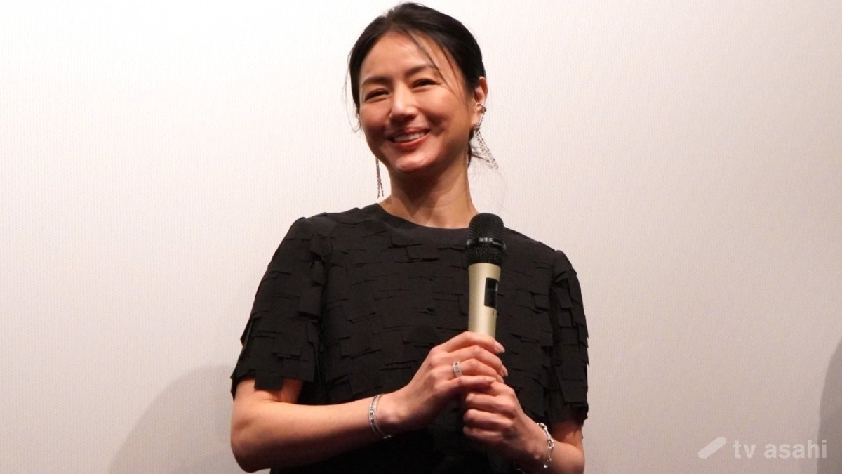 井川遥、道でまさかの人物とバッタリ!「良いな〜私もいつか連れて行ってと…」