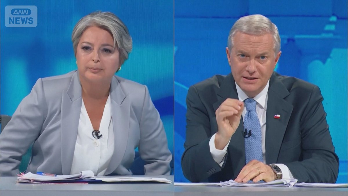 チリ大統領選を戦ったハラ氏とカスト氏