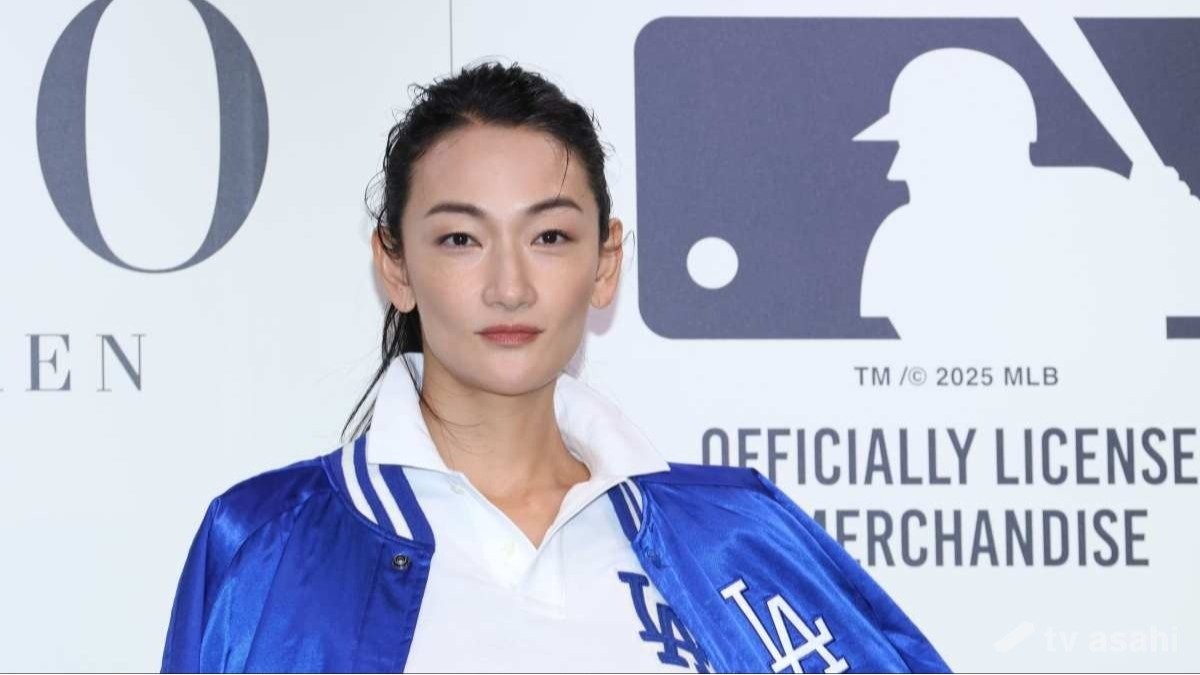 冨永愛、妊娠を発表「俳優・山本一賢さんとの間に、新しい命を授かりました」