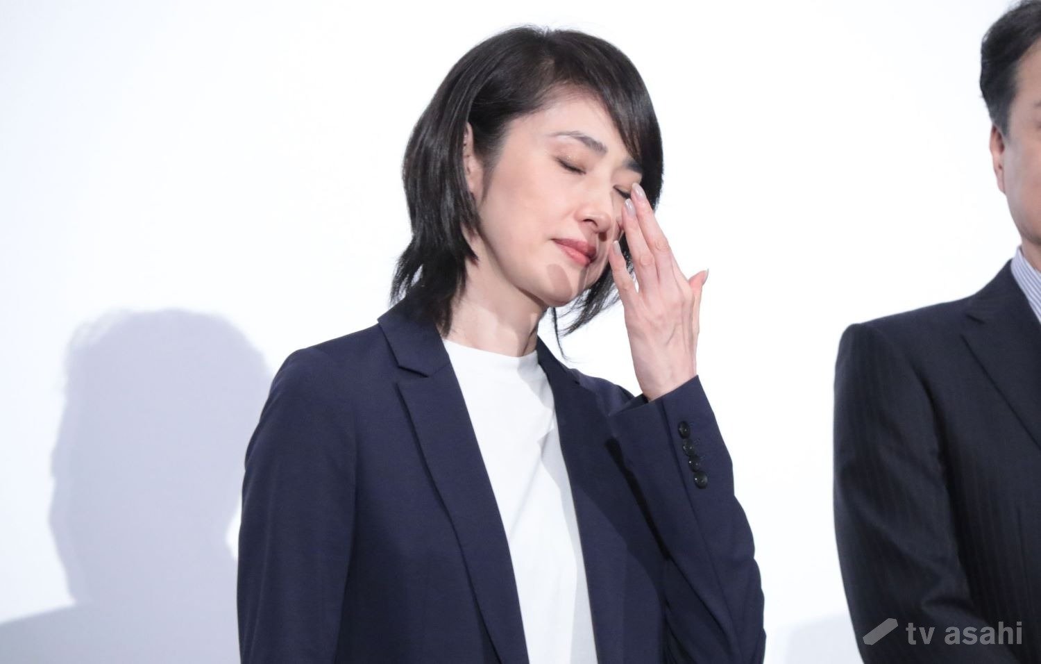 天海祐希、大杉漣さんに思いはせ涙こらえる「私へのプレゼントだと思っている」