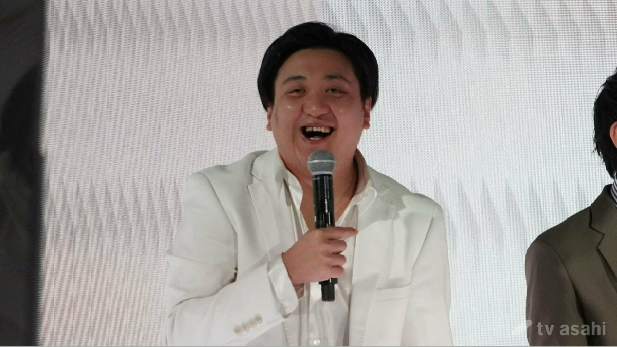 カカロニの栗谷が結婚を発表!婚姻届の証人は明石家さんま 1年前に初恋人を公表