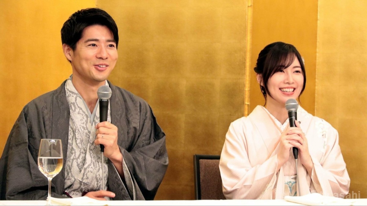 ボイメン・辻本達規＆元SKE48の松井珠理奈が結婚会見！「名古屋から全国に元気を届けられるよう頑張っていきたい」