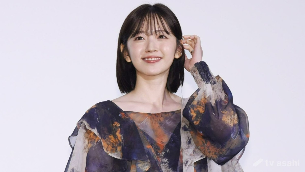 鈴木愛理、映画単独初主演で主題歌の作詞と歌唱も担当「お母さんに向けた曲」