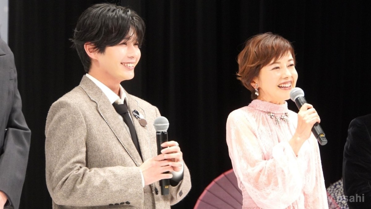 沢口靖子、“息子”長尾謙杜と「ほっぺが似ている」渡辺謙とは約40年ぶりの共演