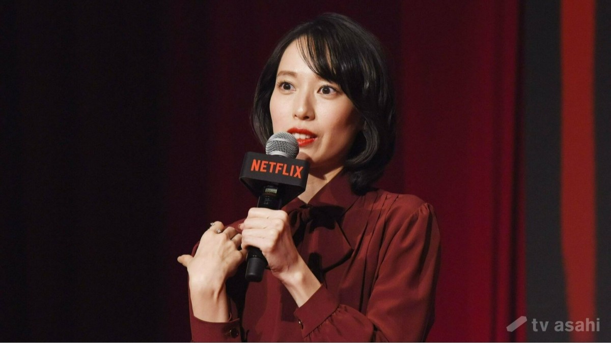 故・細木数子さん役の戸田恵梨香、一目ぼれのシーンでは「涙が止まらなくなって…」