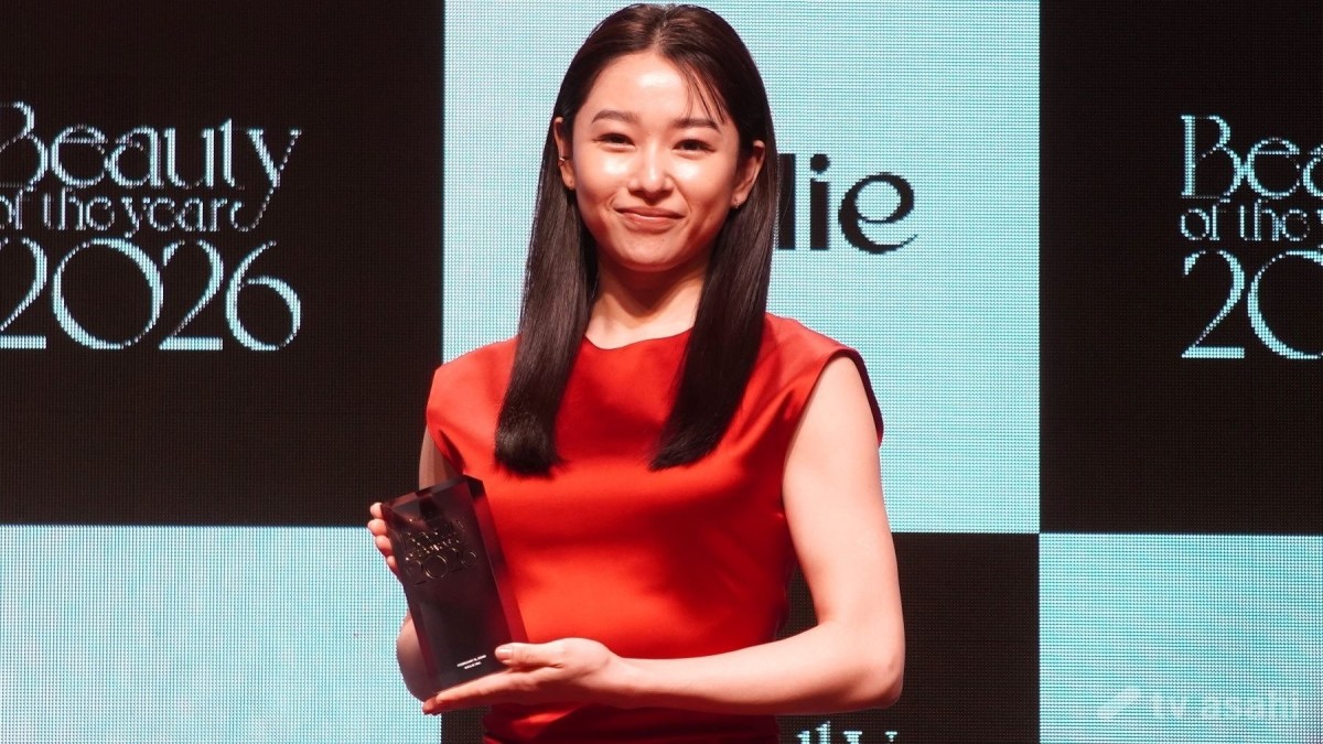 桜井日奈子、事務所所属し初受賞！今年は「俳優業のほうもしっかり皆さんにサプライズできたら」