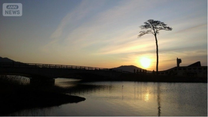 陸前高田市の「奇跡の一本松」　震災後初めての年明け（2012年1月1日）　