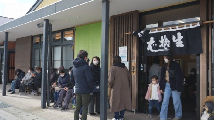 かさ上げされた市街地で再建した「やぶ屋」（2021年2月）