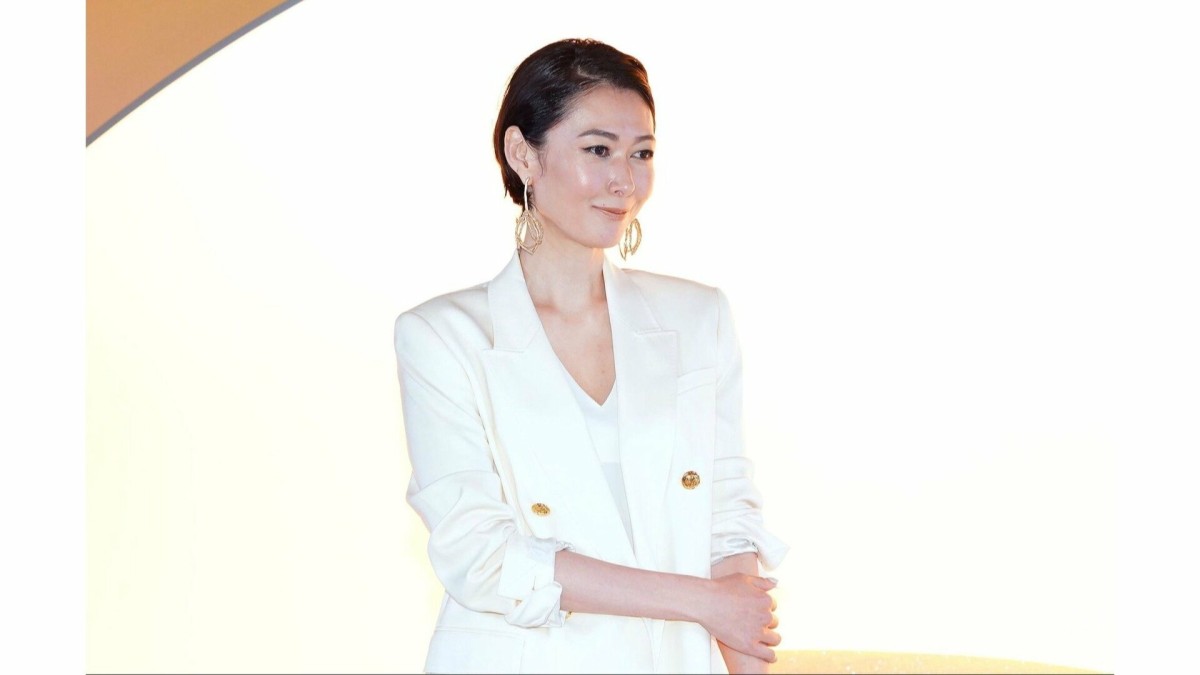 田丸麻紀が久々のショートカット、ある場所のふんわりパーマも明かす