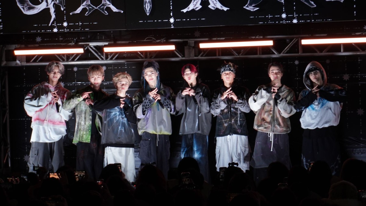 ONE OR EIGHT、渋谷でサプライズライブ開催！「TOKYO DRIFT」日本初披露